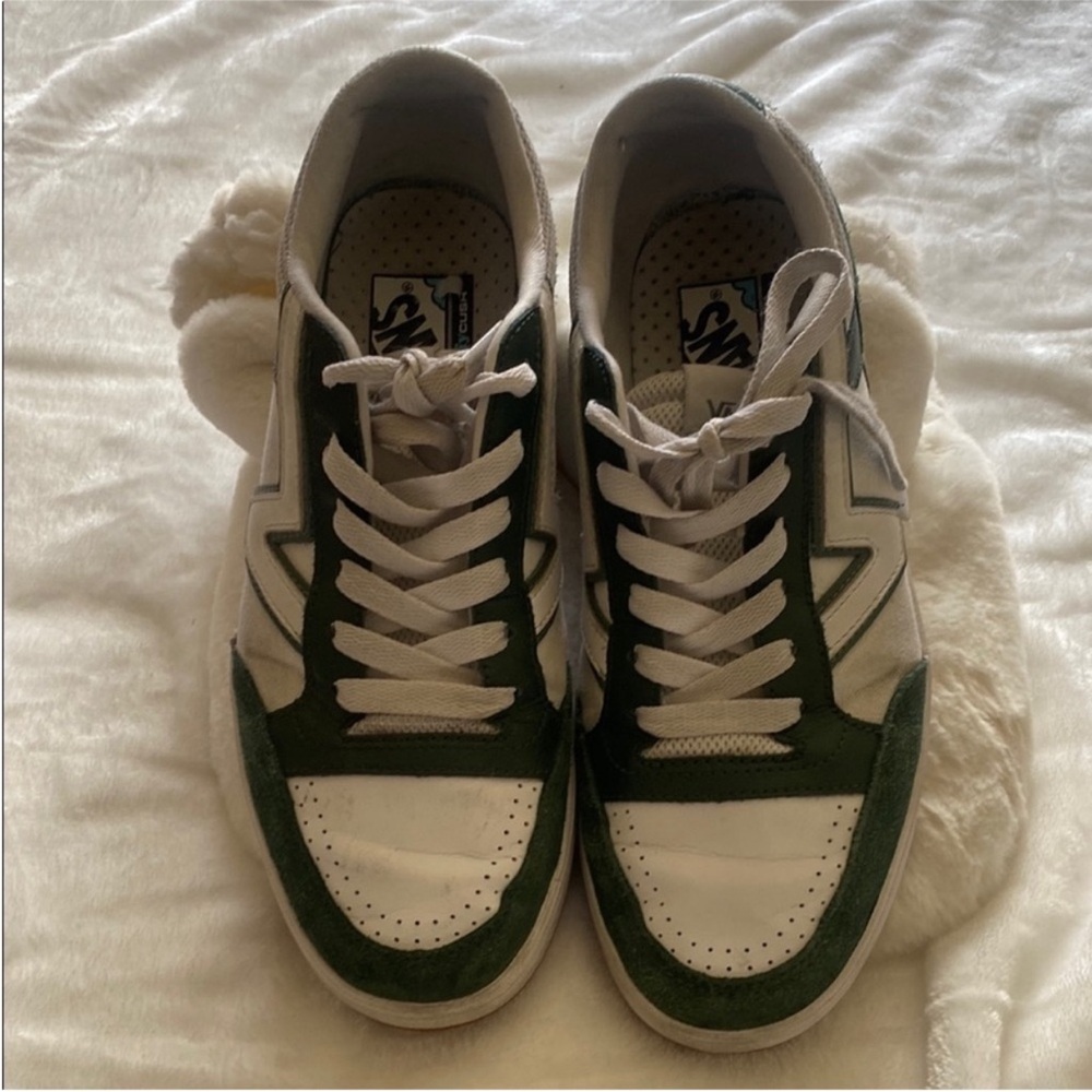 VANS Green and White Men's Sneakers. Size 10